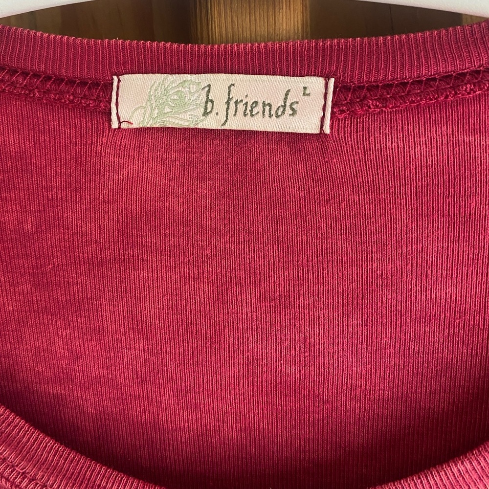 FRIENDS Deep Red Knit Top - Picture 2 of 11